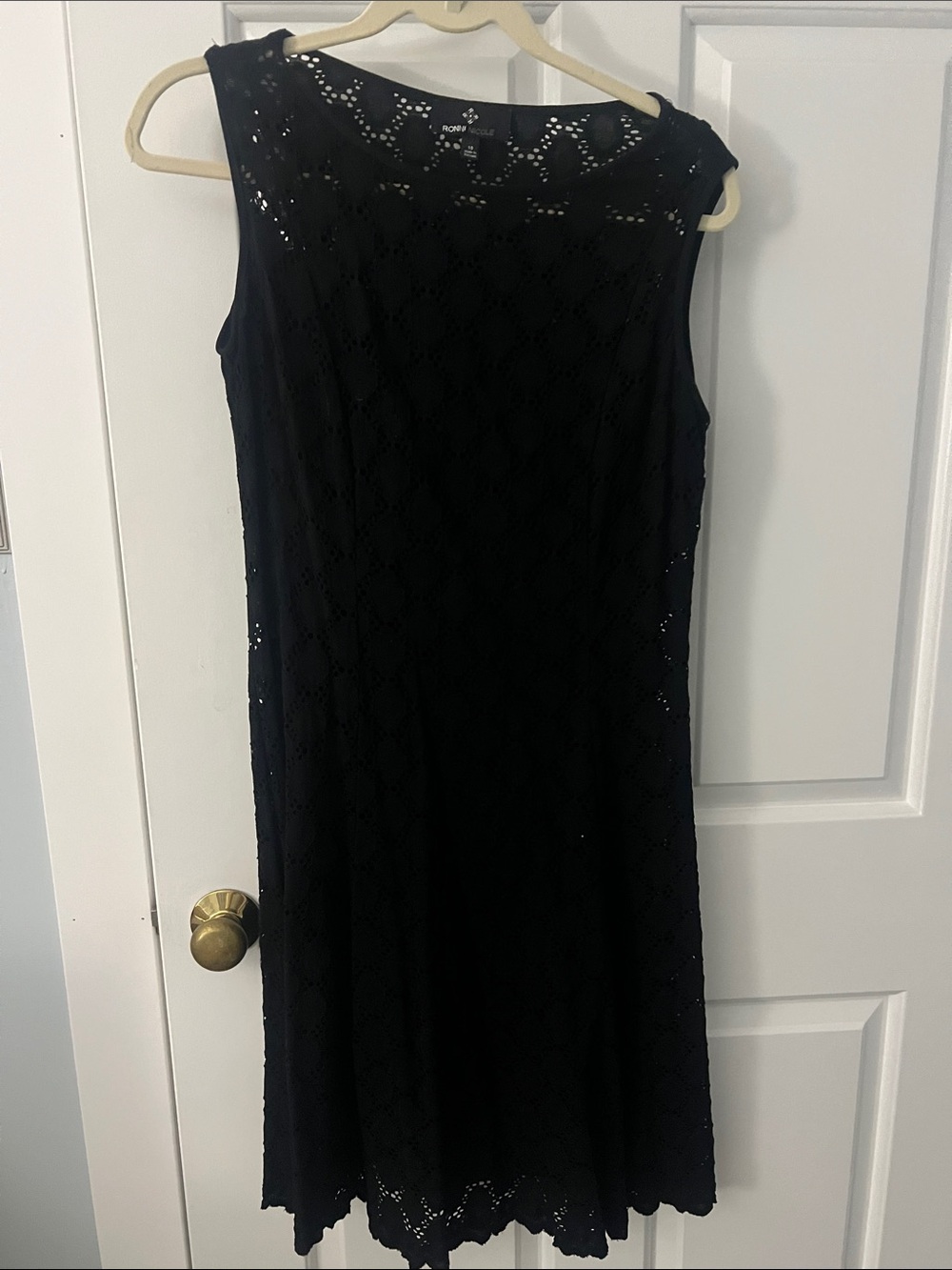 Sleeveless Black Lace A-Line Dress